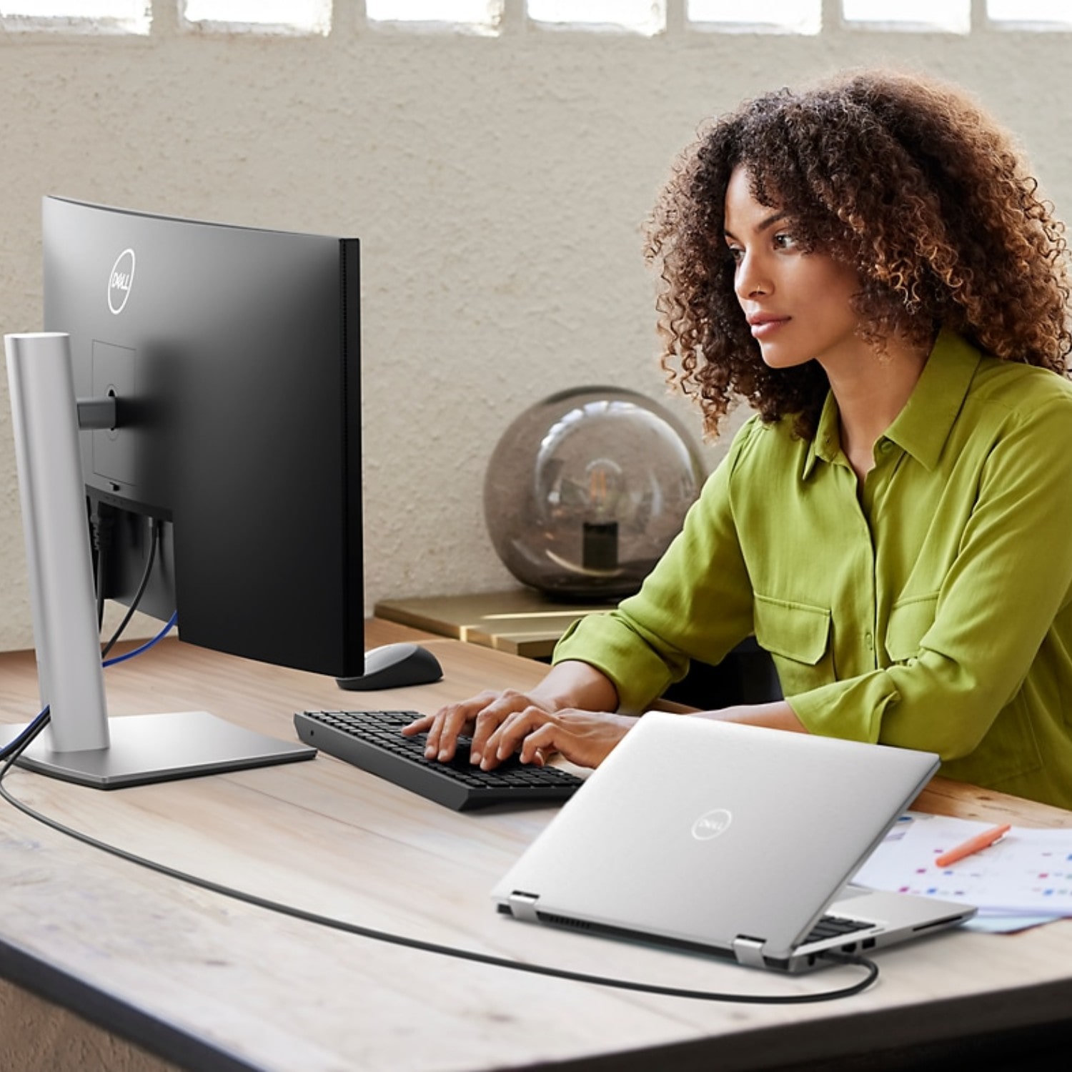 is a curved monitor good for office work